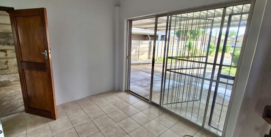 4 Bedroom Property for Sale in Windsor Park Eastern Cape